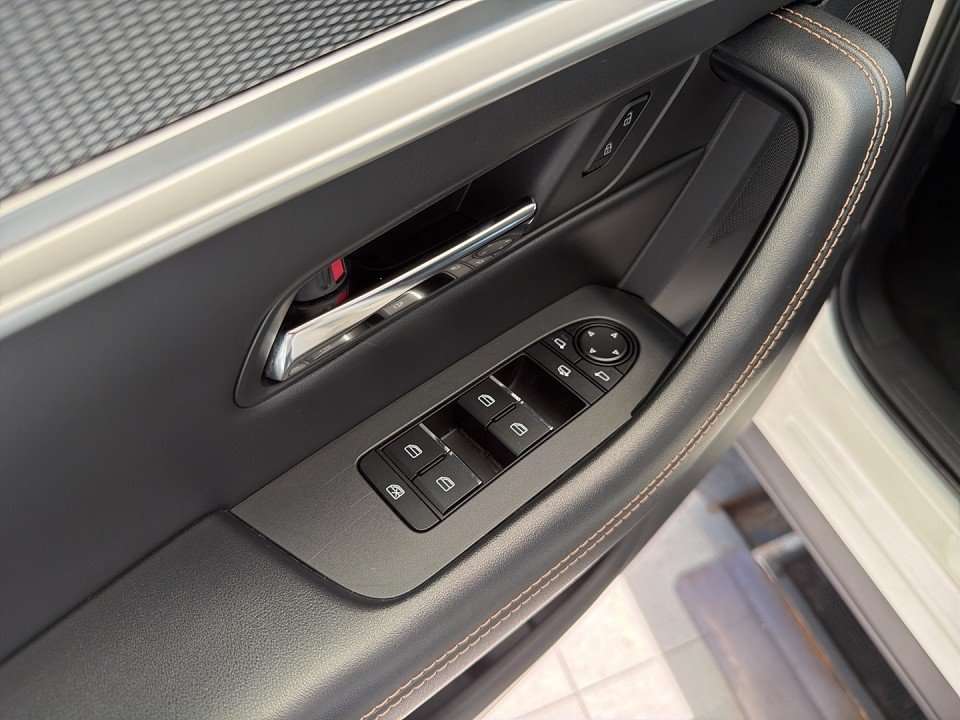Fahrzeugbild eines Mazda CX-60