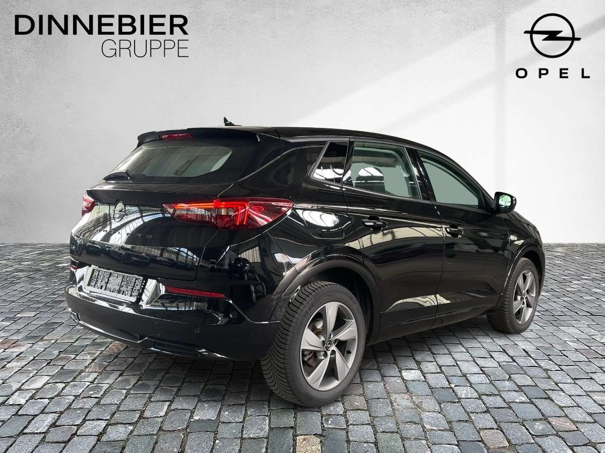 Fahrzeugbild eines Opel Grandland X