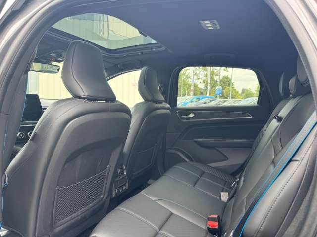 Fahrzeugbild eines Renault Arkana