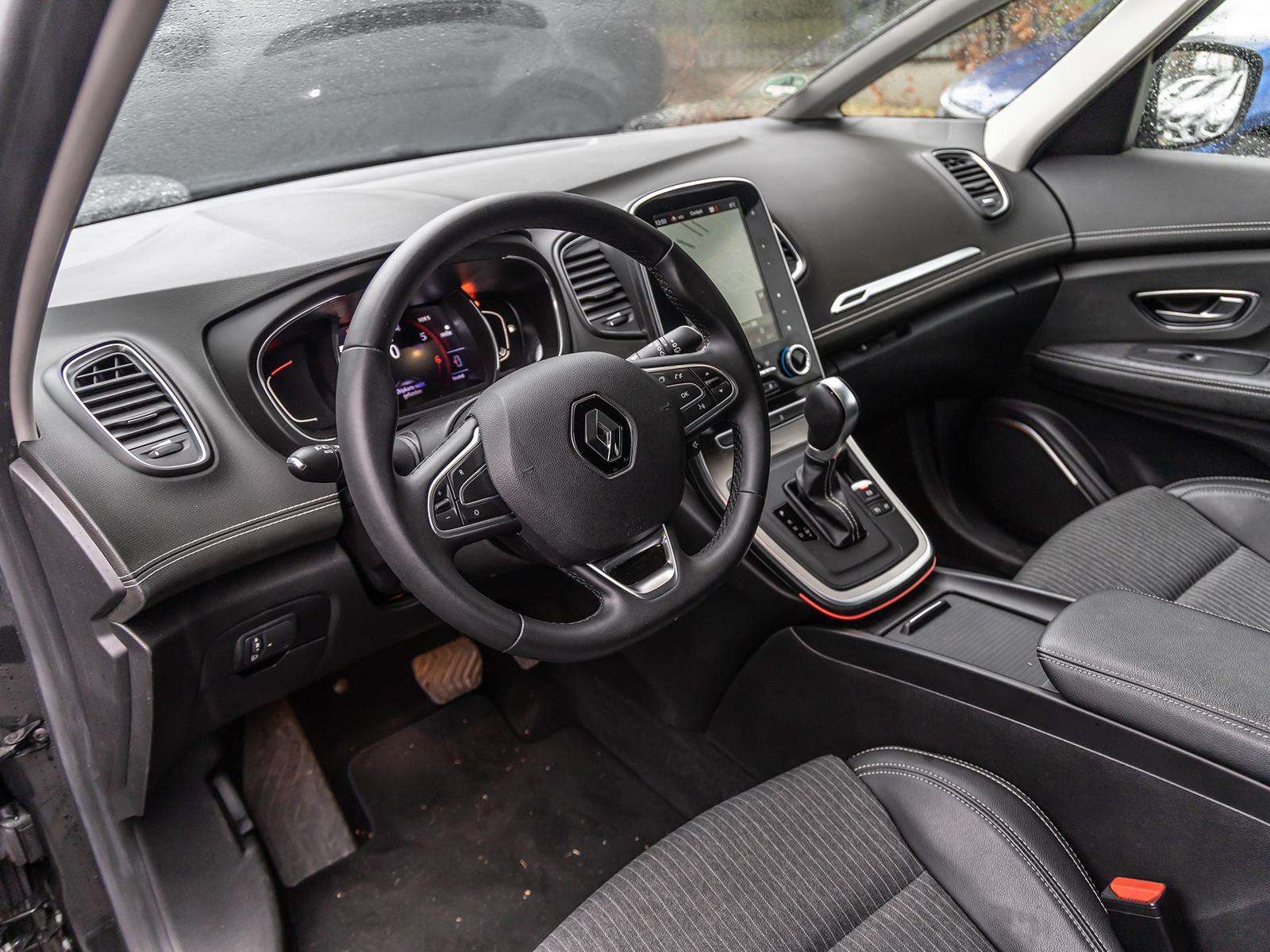 Fahrzeugbild eines Renault Scénic