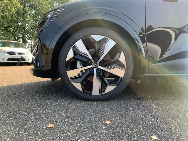 Fahrzeugbild eines Renault Megane E-TECH