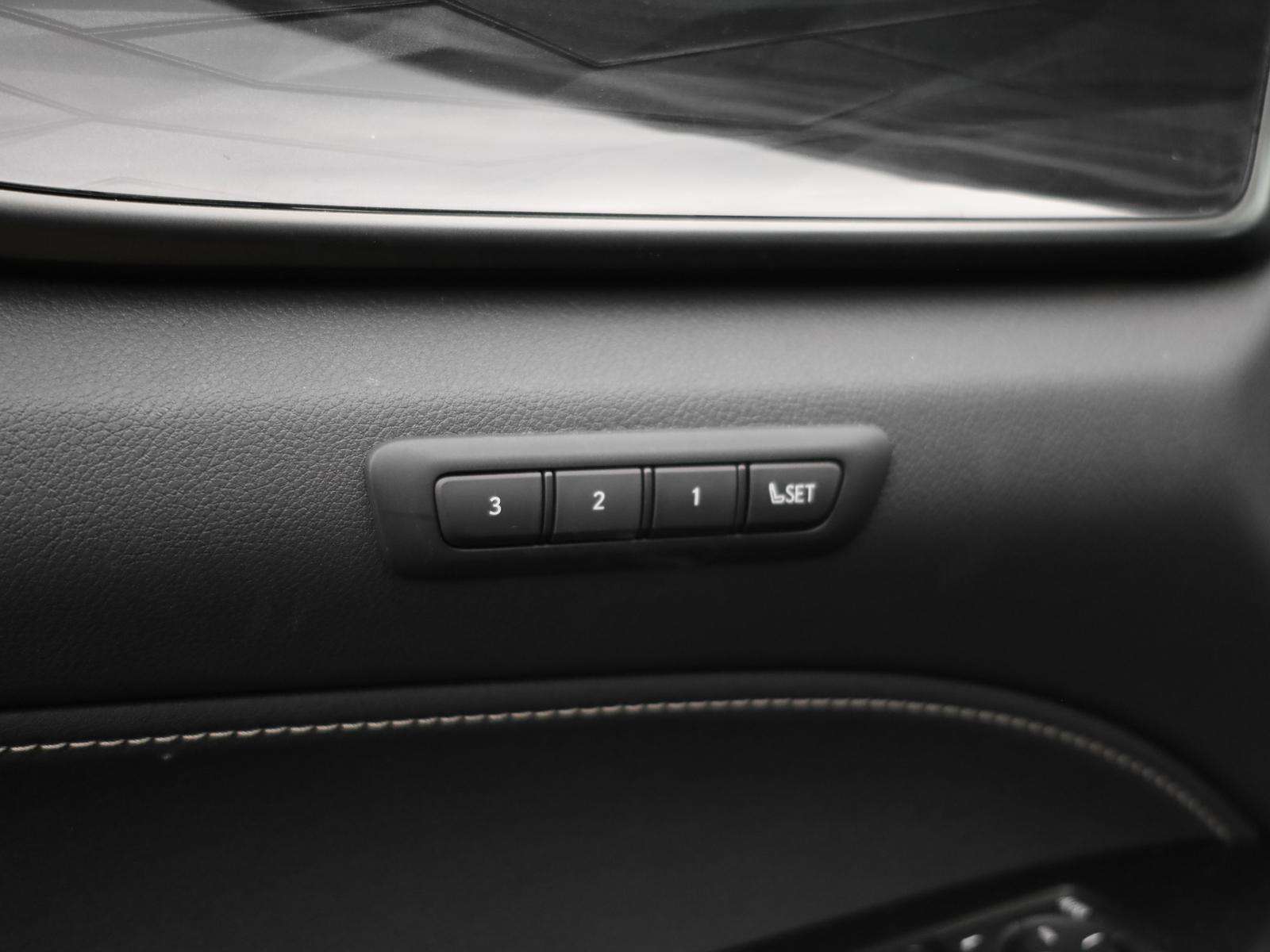 Fahrzeugbild eines Lexus NX