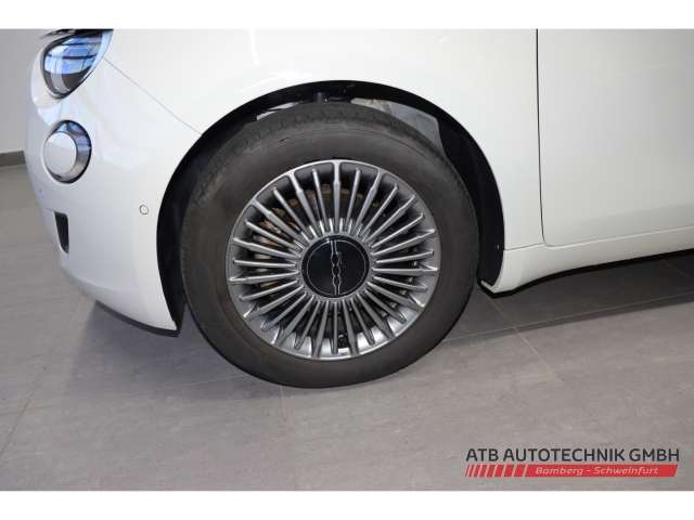Fahrzeugbild eines Fiat 500