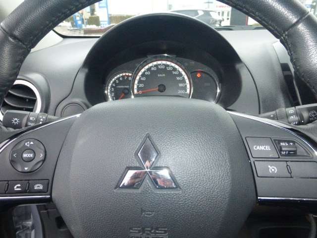 Fahrzeugbild eines Mitsubishi Space Star