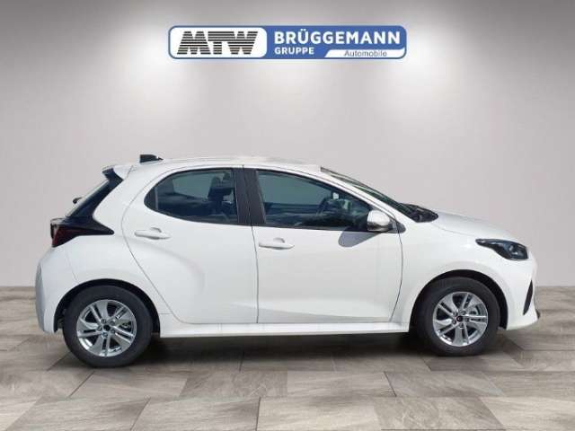 Fahrzeugbild eines Mazda Mazda2 Hybrid