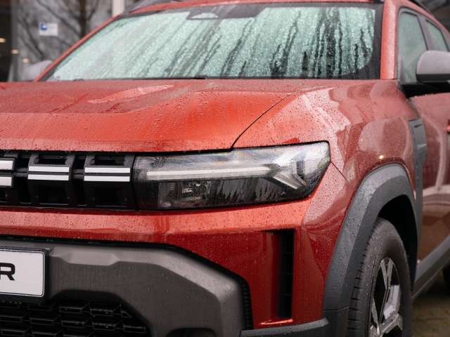 Fahrzeugbild eines Dacia Duster