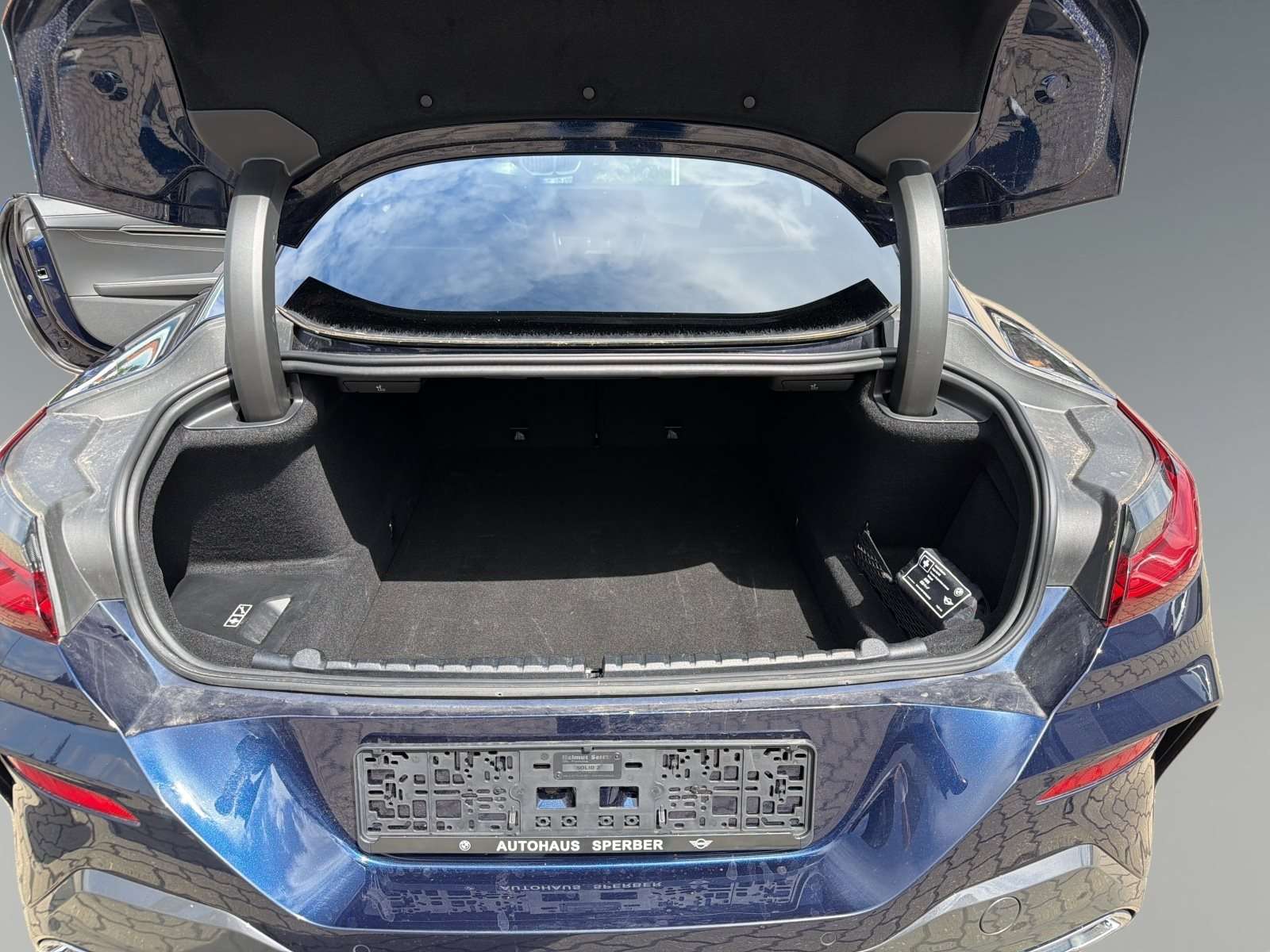 Fahrzeugbild eines BMW 8er-Reihe