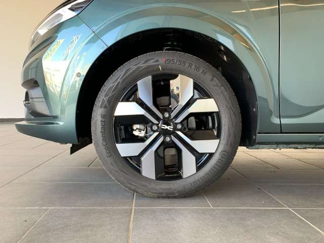 Fahrzeugbild eines Dacia Sandero