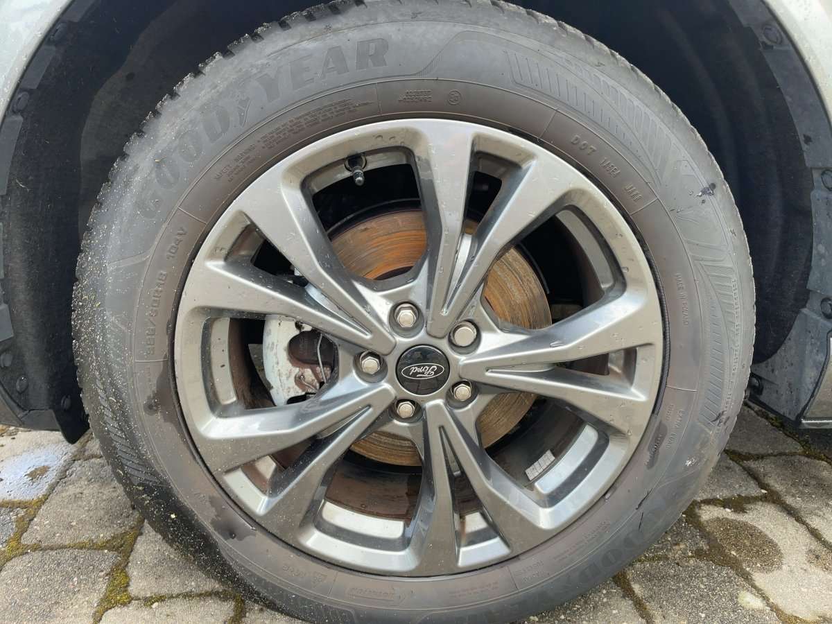Fahrzeugbild eines Ford Kuga