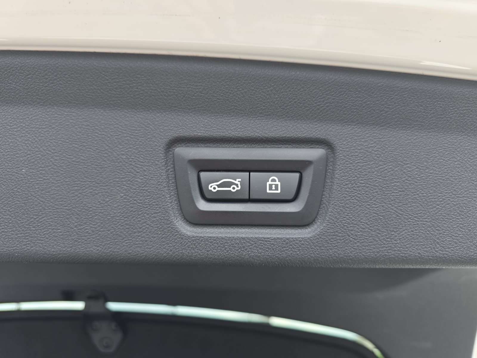 Fahrzeugbild eines BMW i4