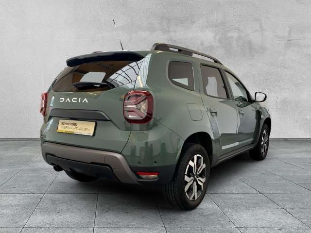 Fahrzeugbild eines Dacia Duster