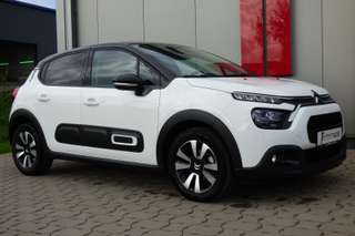 Schräge Frontansicht auf einen Citroën C3 , freigestellt