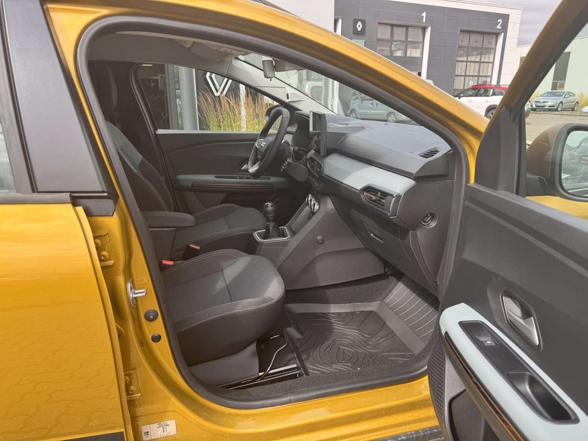 Fahrzeugbild eines Dacia Sandero