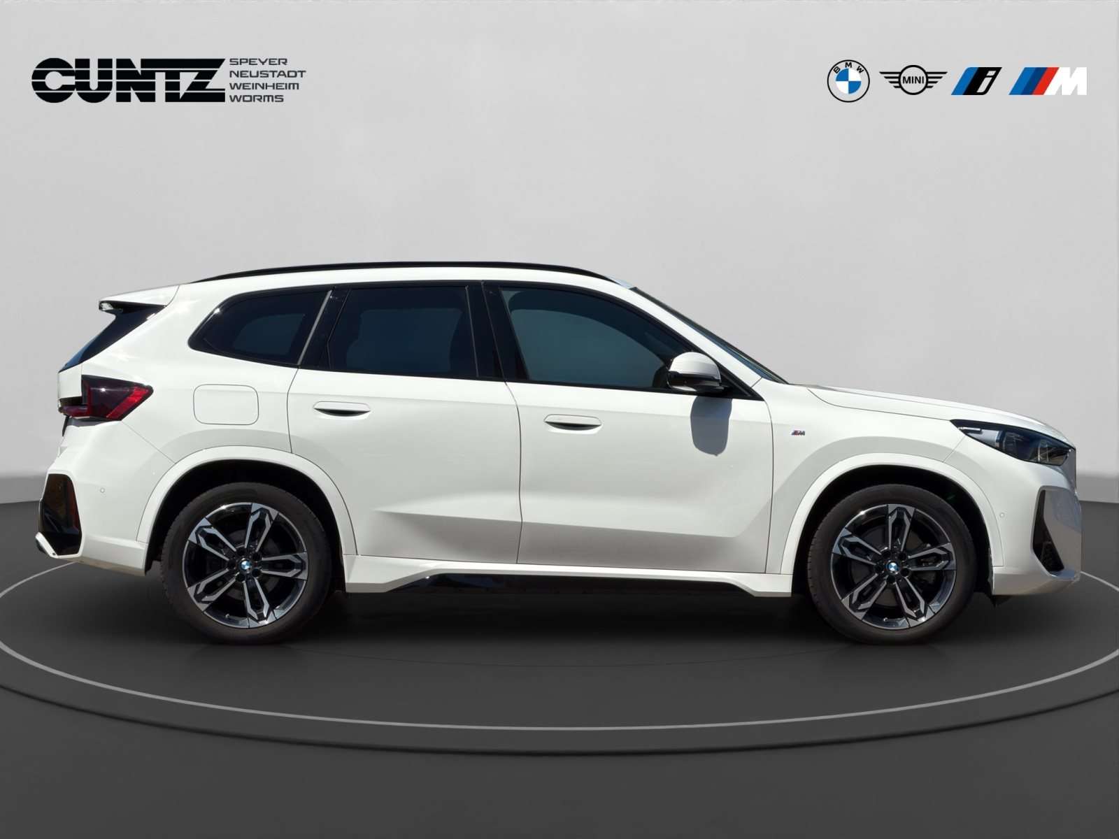 Fahrzeugbild eines BMW X1