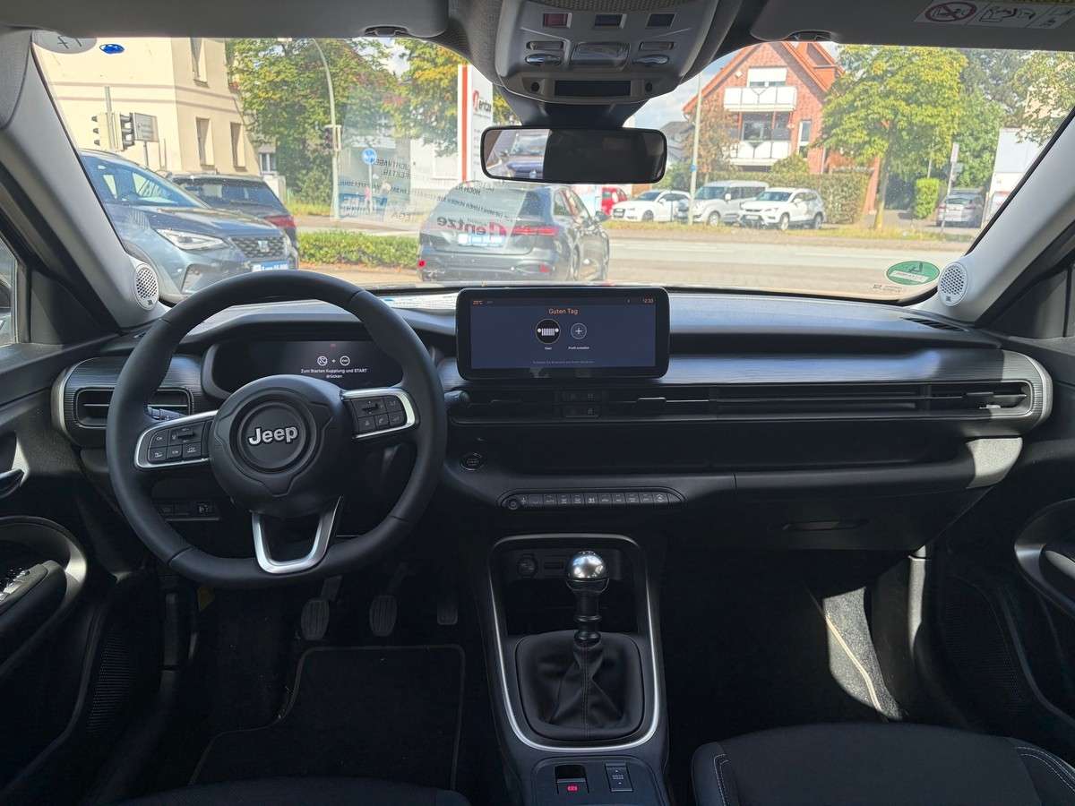 Fahrzeugbild eines Jeep Avenger