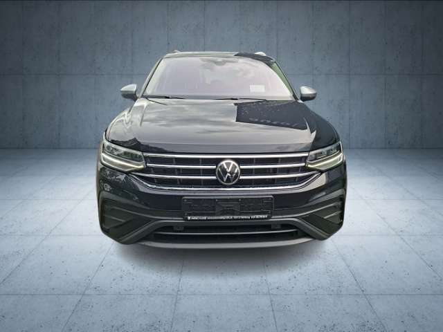 Fahrzeugbild eines Volkswagen Tiguan Allspace