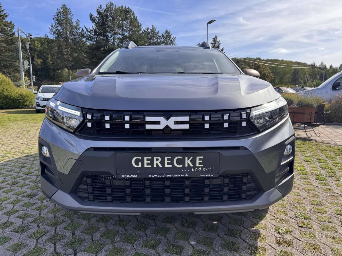 Fahrzeugbild eines Dacia Sandero