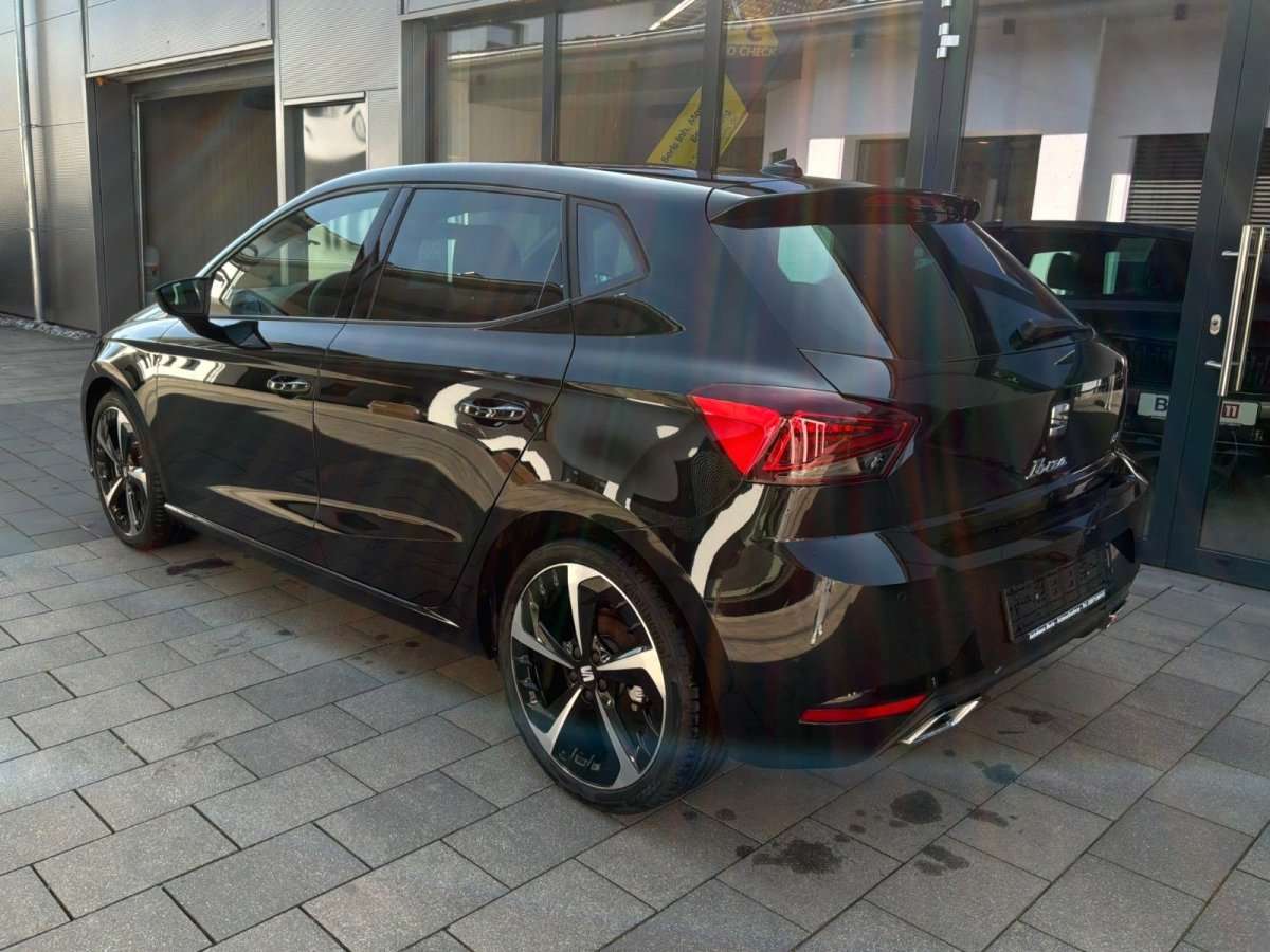 Fahrzeugbild eines SEAT Ibiza