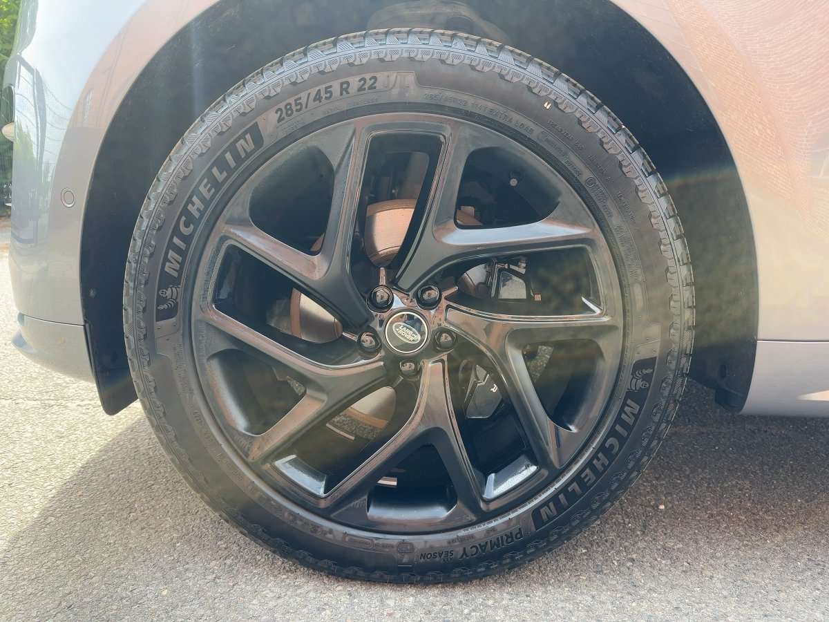 Fahrzeugbild eines Land Rover Range Rover Sport