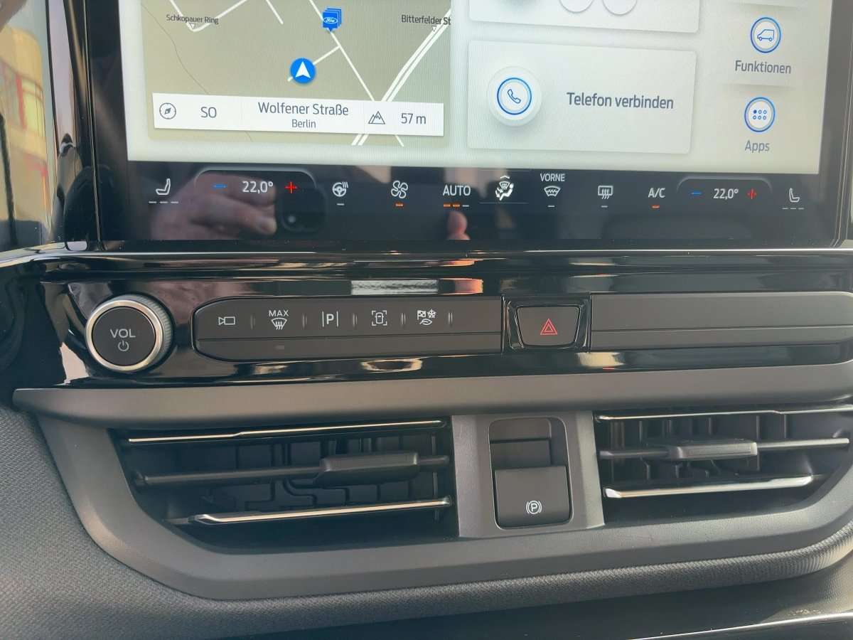 Fahrzeugbild eines Ford Tourneo Custom