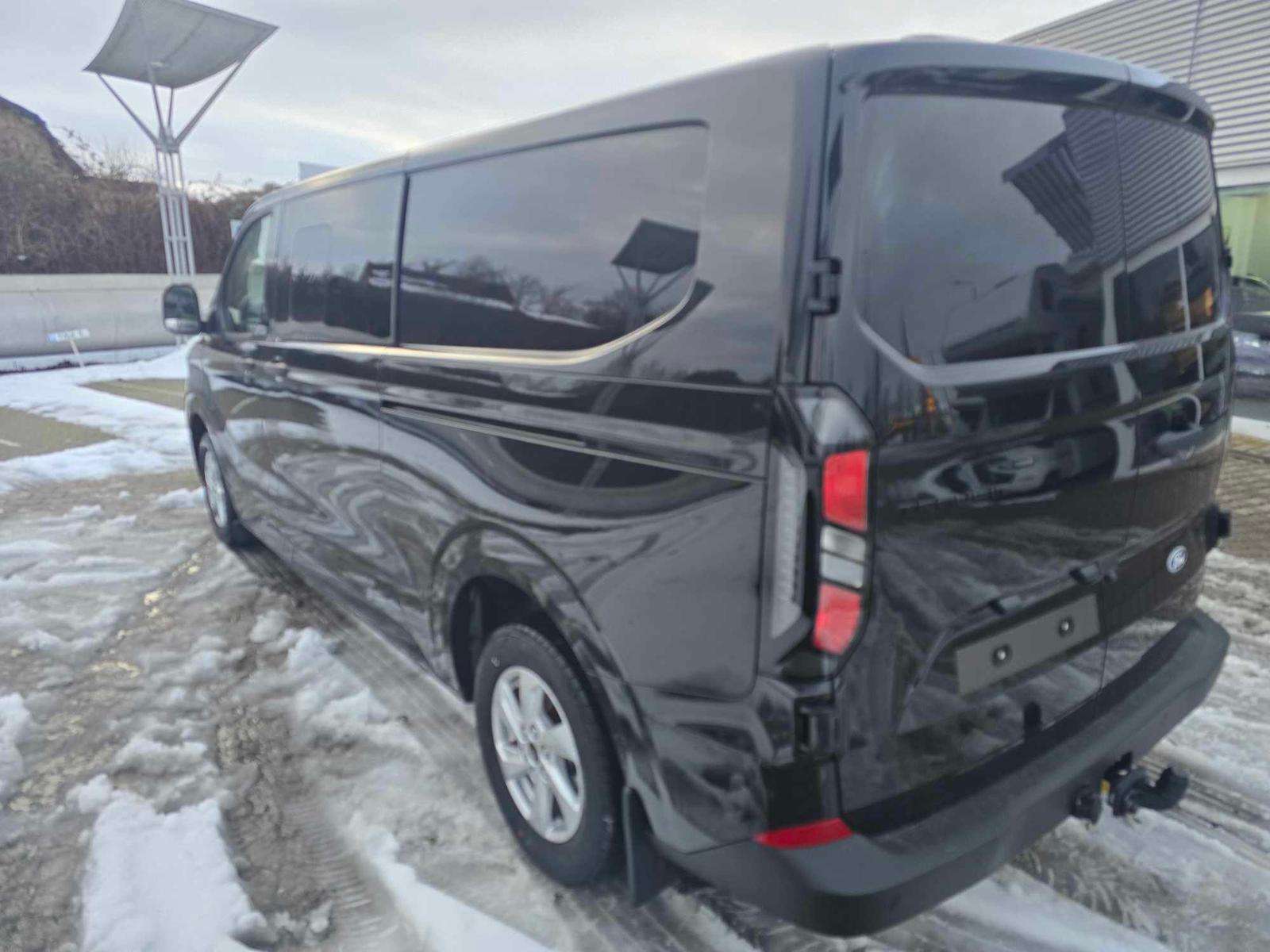 Fahrzeugbild eines Ford Transit Custom