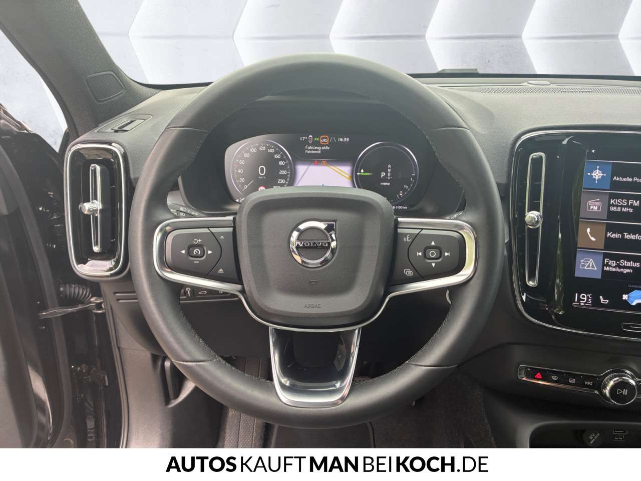 Fahrzeugbild eines Volvo XC40