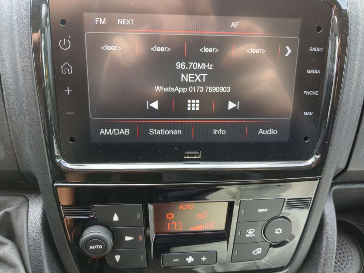 Fahrzeugbild eines Opel Movano
