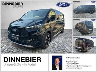 Schräge Frontansicht auf einen Ford Tourneo Custom , freigestellt