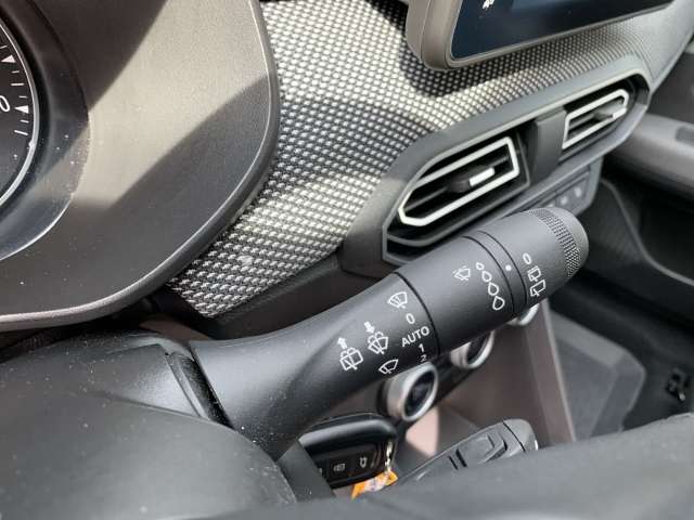 Fahrzeugbild eines Dacia Sandero