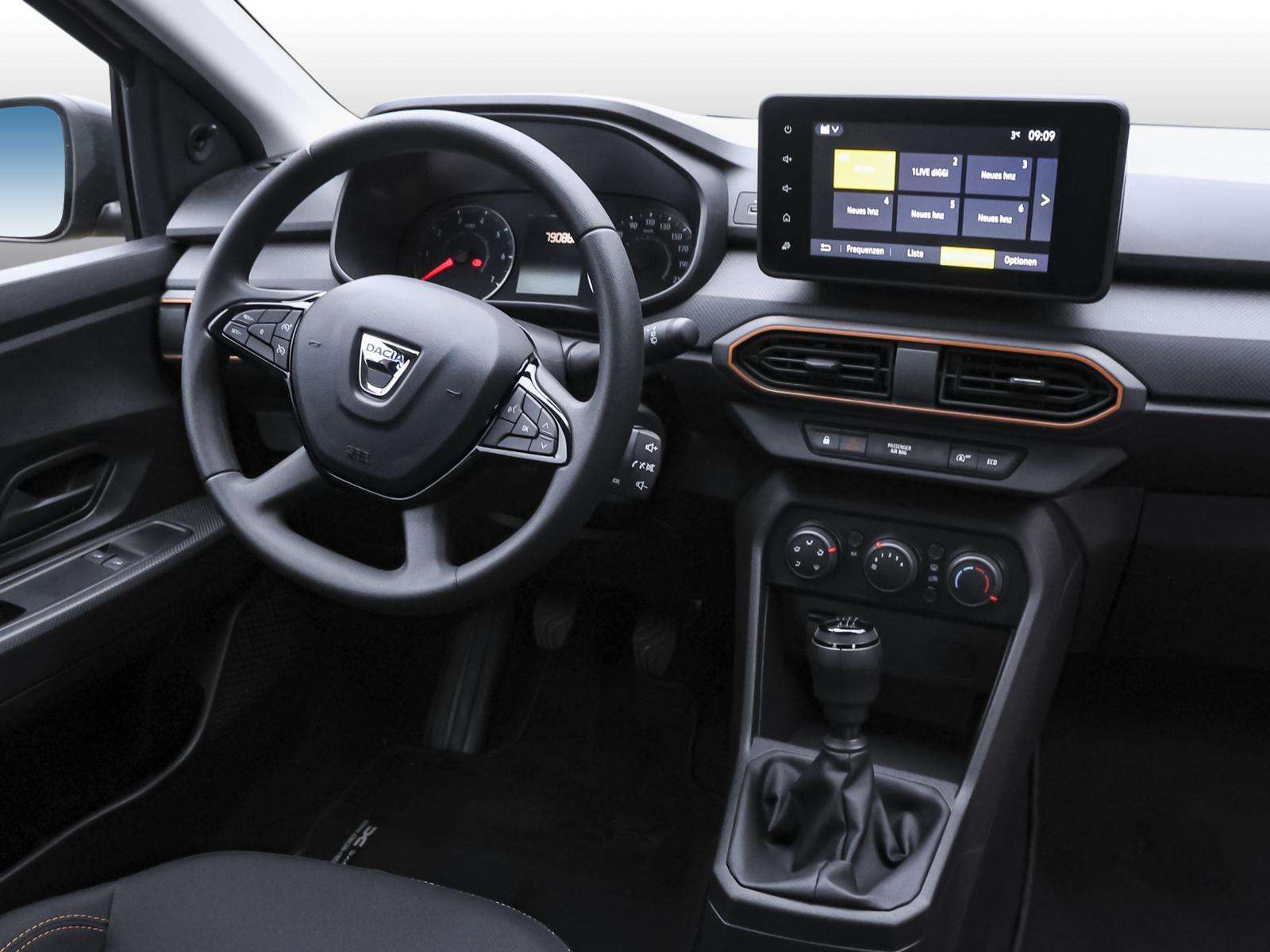 Fahrzeugbild eines Dacia Sandero