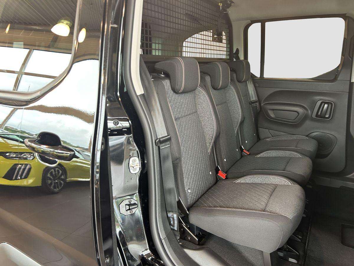 Fahrzeugbild eines Peugeot Rifter