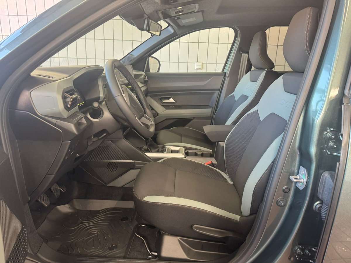 Fahrzeugbild eines Dacia Bigster