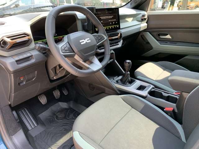 Fahrzeugbild eines Dacia Bigster