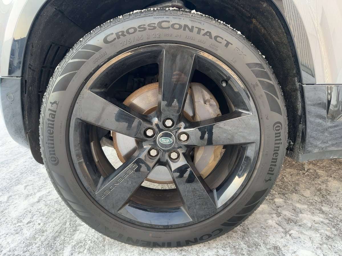 Fahrzeugbild eines Land Rover Defender