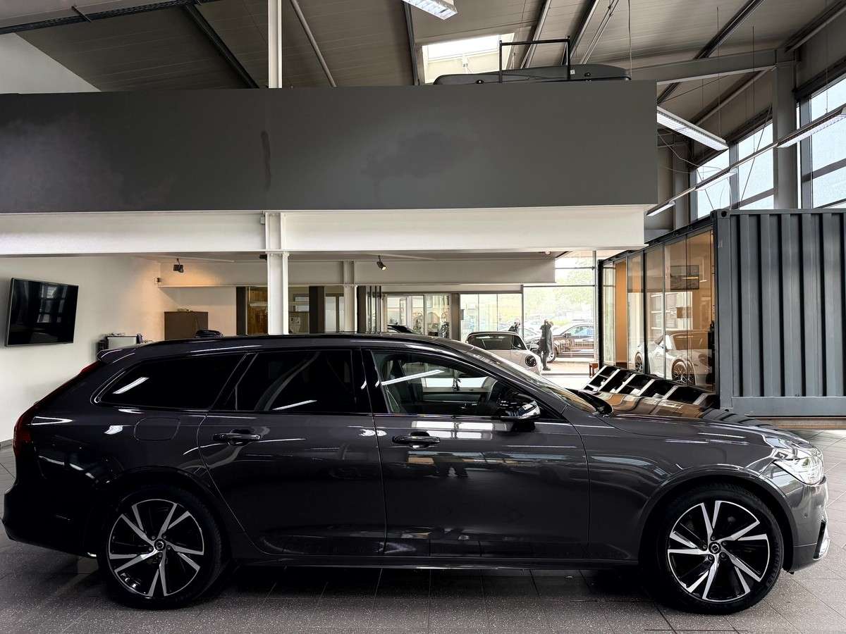 Fahrzeugbild eines Volvo V90