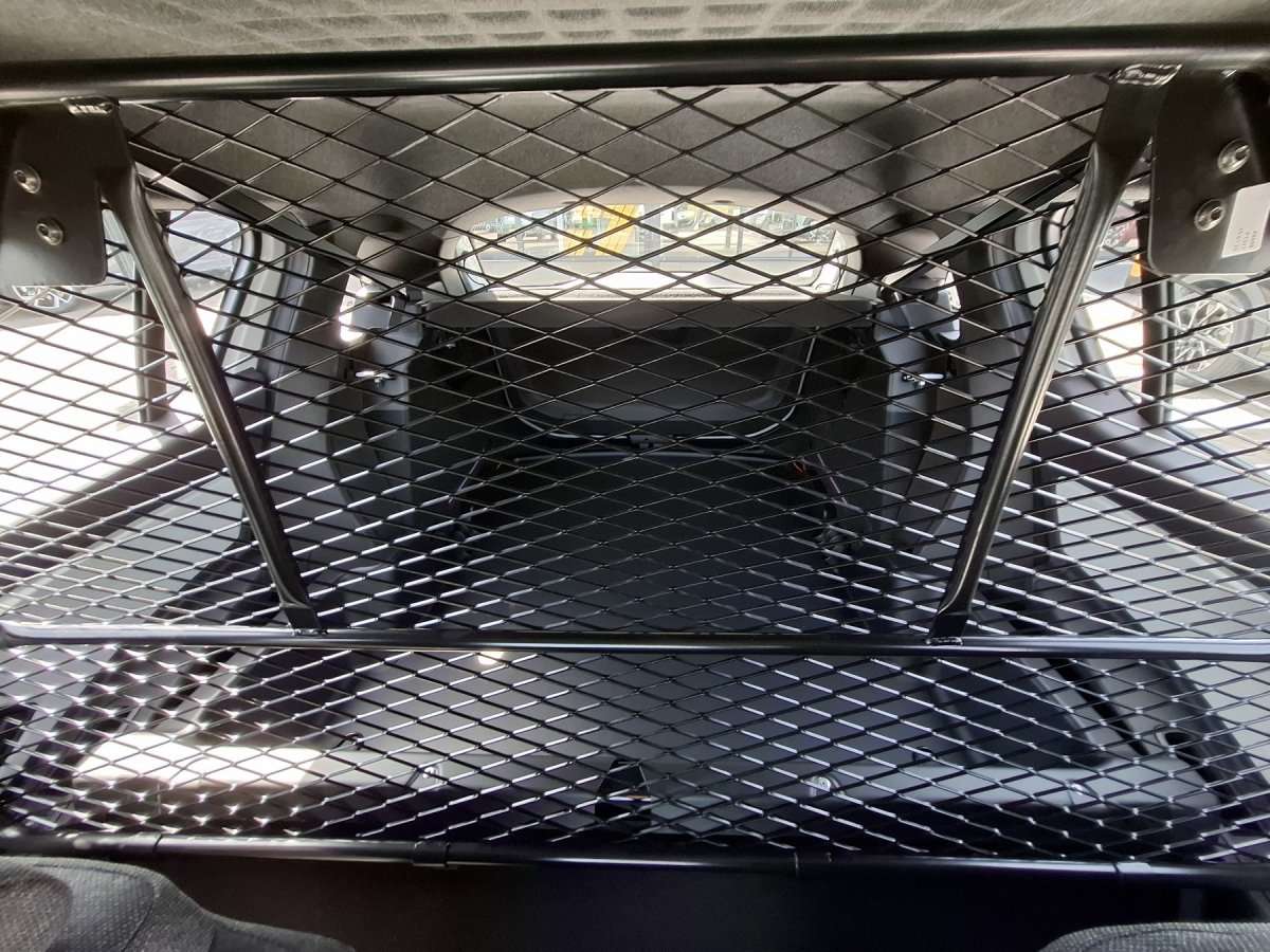 Fahrzeugbild eines Renault 4 E-TECH