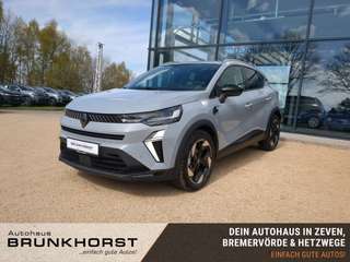 Schräge Frontansicht auf einen Renault Captur , freigestellt
