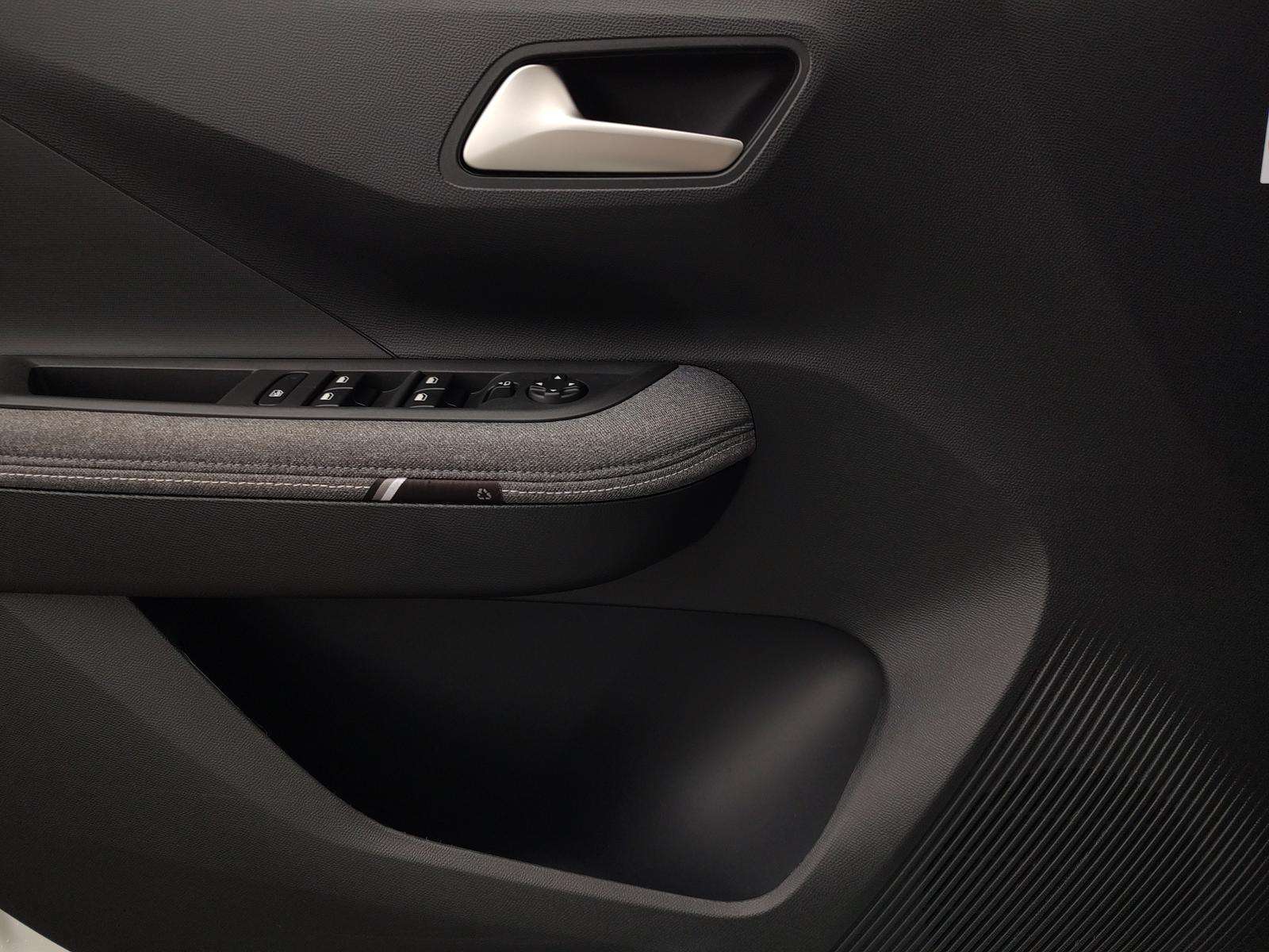 Fahrzeugbild eines Opel Frontera