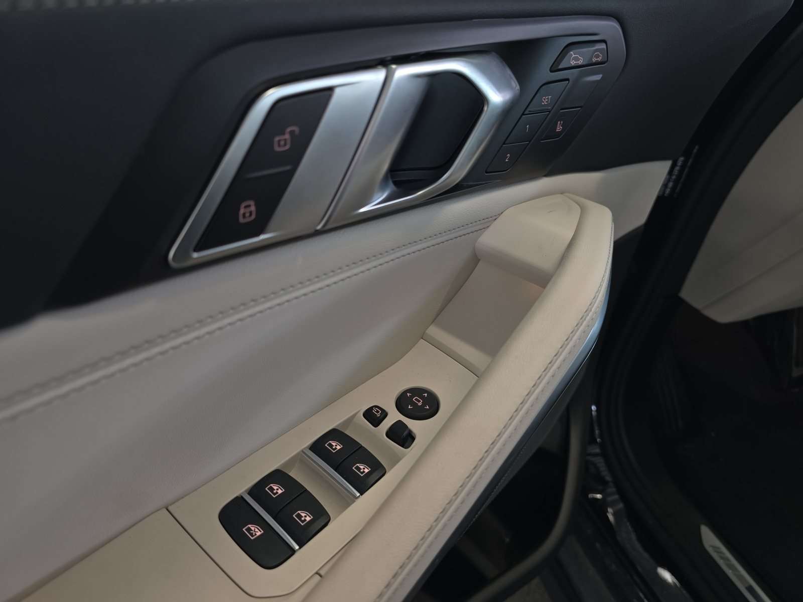 Fahrzeugbild eines BMW X6