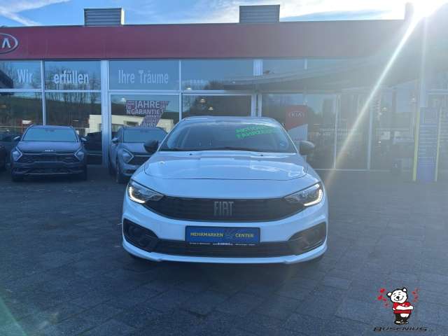 Fahrzeugbild eines Fiat Tipo