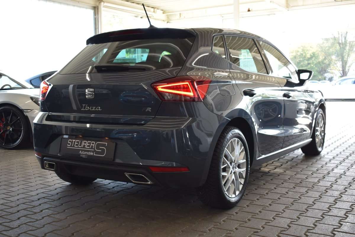 Fahrzeugbild eines SEAT Ibiza