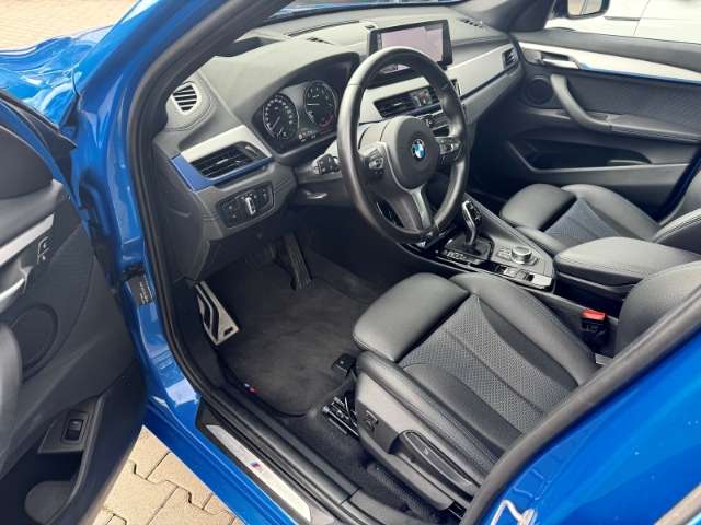 Fahrzeugbild eines BMW X1