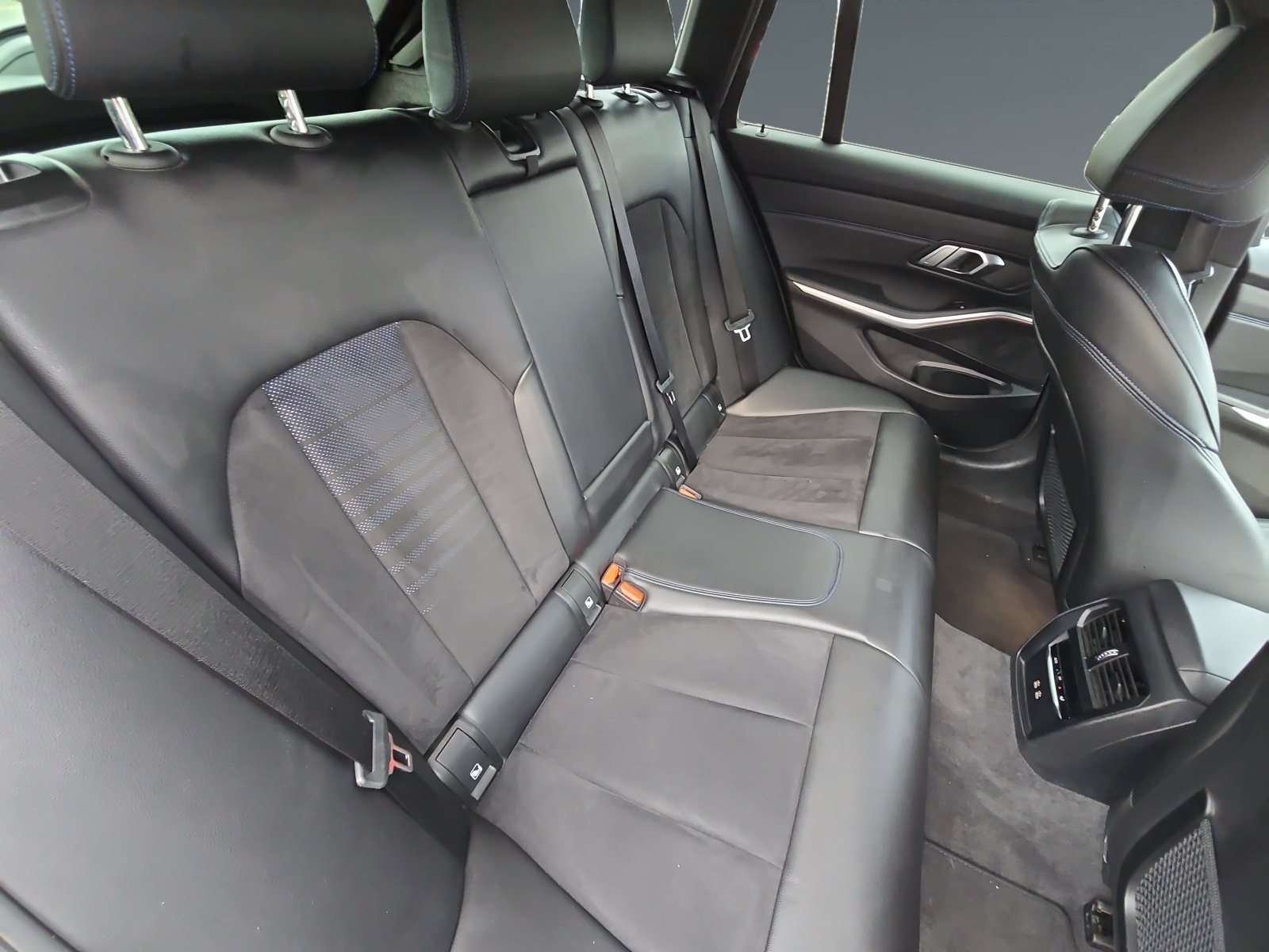 Fahrzeugbild eines BMW 3er-Reihe