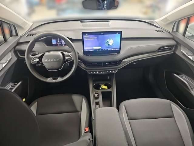 Fahrzeugbild eines Skoda ELROQ