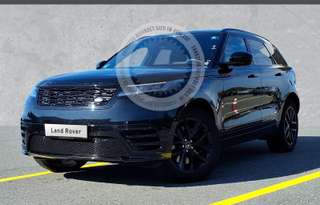 Schräge Frontansicht auf einen Land Rover Range Rover Velar , freigestellt