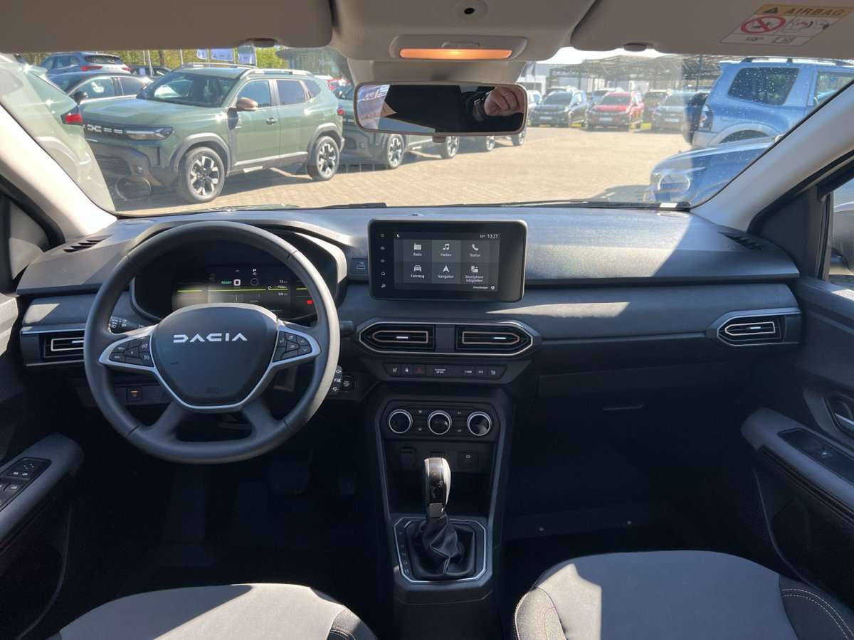Fahrzeugbild eines Dacia Jogger
