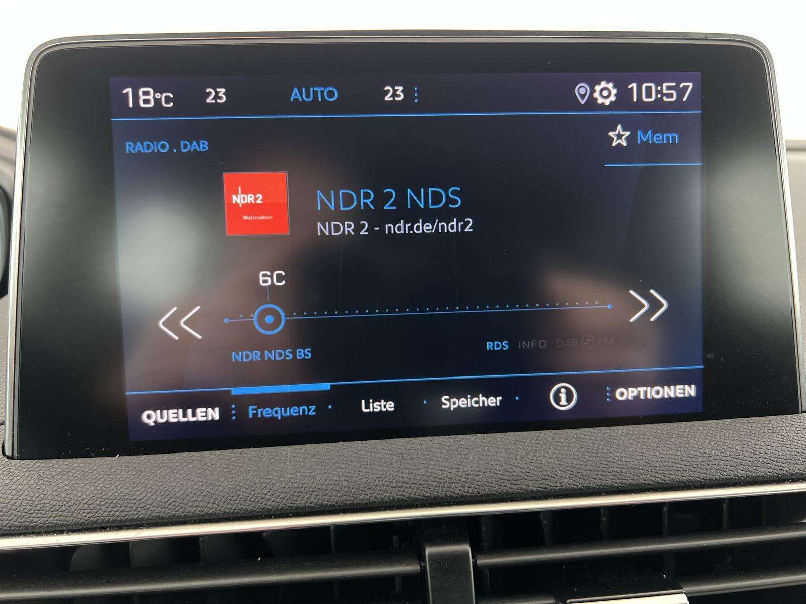 Fahrzeugbild eines Peugeot 3008