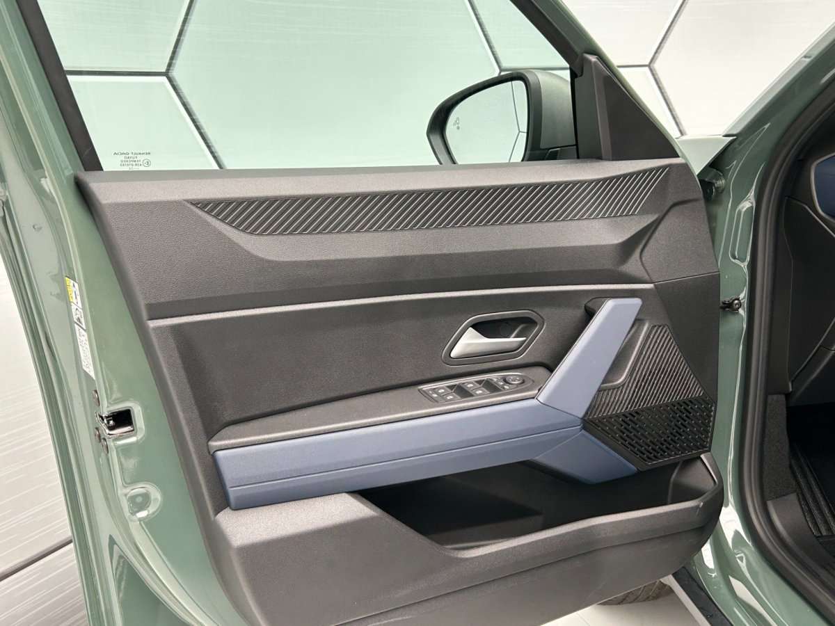 Fahrzeugbild eines Dacia Duster