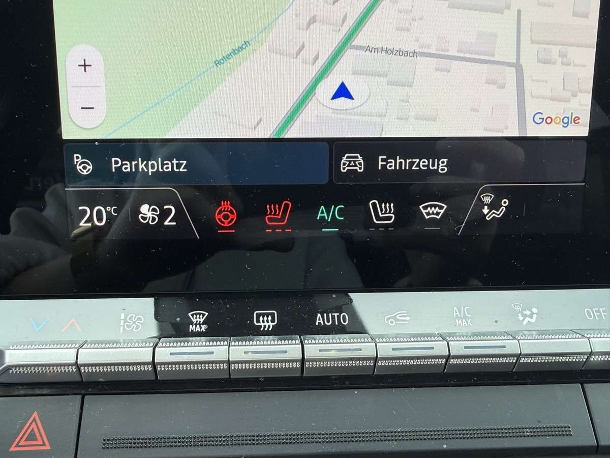Fahrzeugbild eines Mitsubishi Grandis