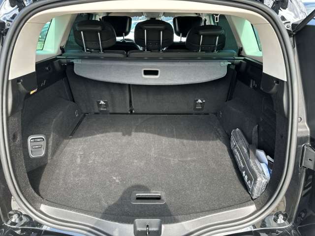 Fahrzeugbild eines Renault Grand Scénic